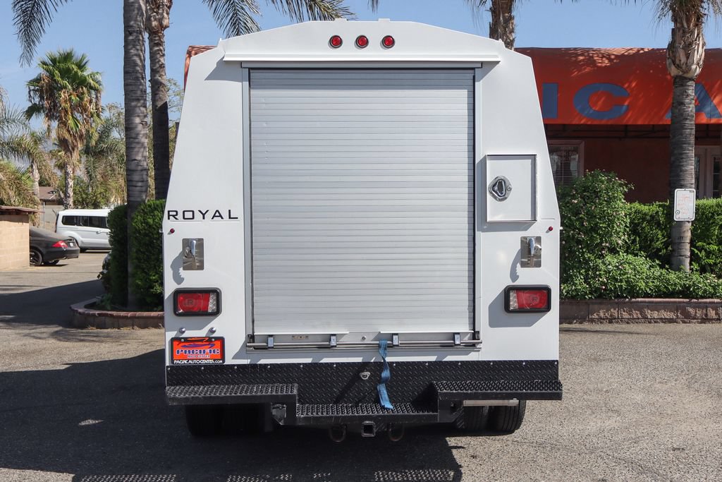 Used 2024 Ford E-350 and Econoline 350 Super Duty w/ Power Windows & Locks Group RWD image 7