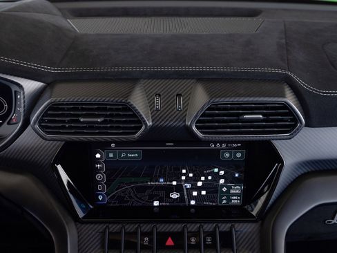 Used 2023 Lamborghini Urus Performante AWD/4WD image 39