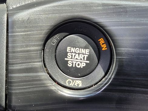 Used 2020 Jeep Grand Cherokee Altitude image 34