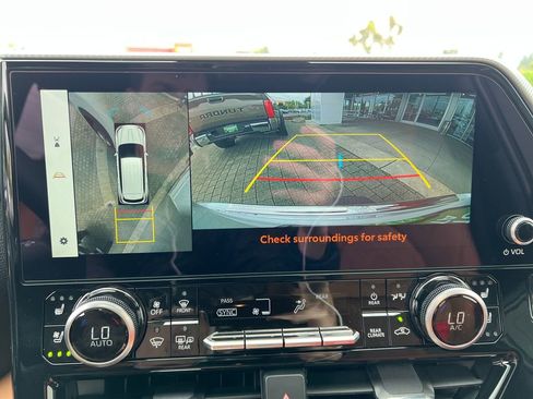 New 2026 Toyota Highlander Platinum AWD/4WD image 15