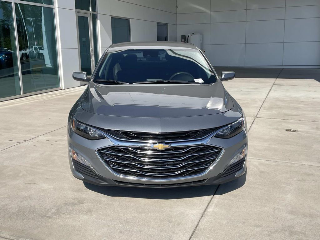 Used 2025 Chevrolet Malibu LT FWD image 7