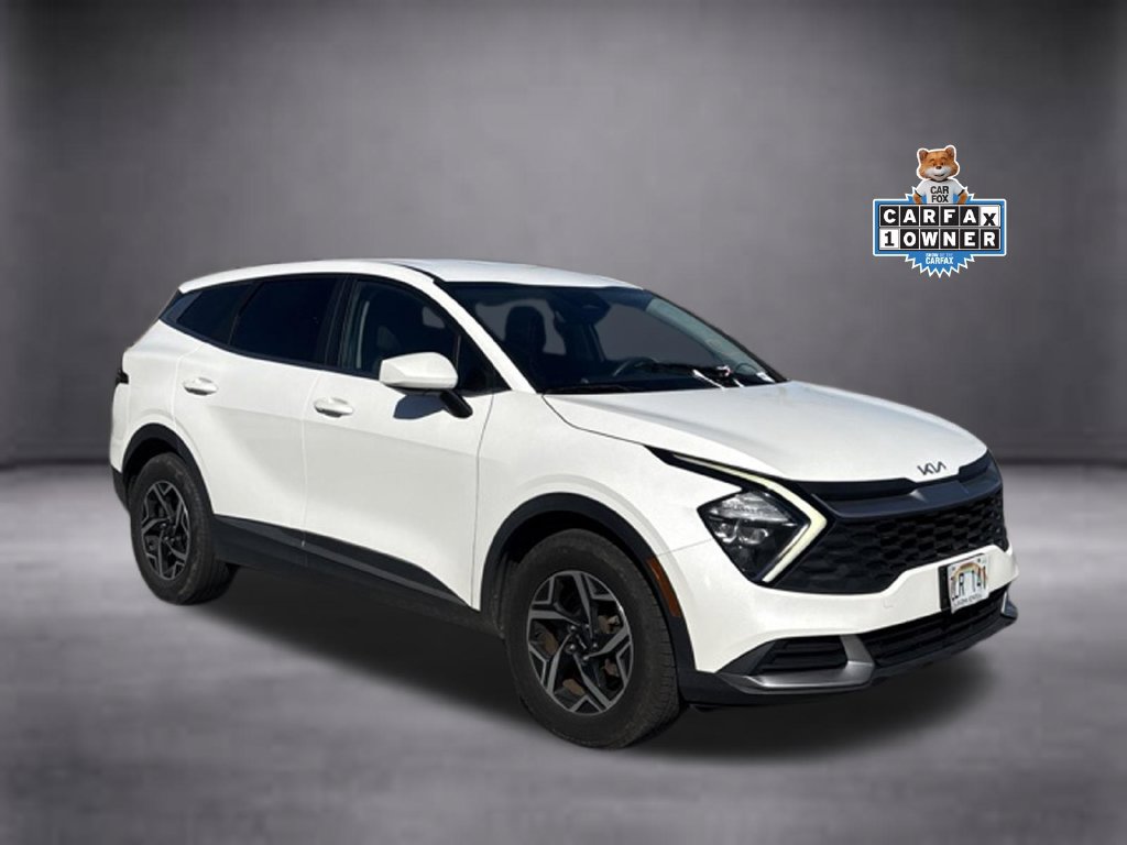 Used 2023 Kia Sportage LX FWD image 2