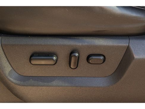 Used 2011 Ford F350 Lariat w/ Lariat Interior Pkg AWD/4WD image 12