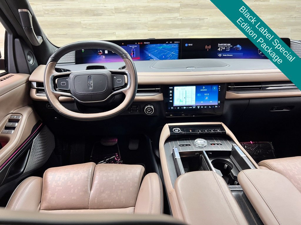 Used 2025 Lincoln Navigator L Black Label AWD/4WD image 2