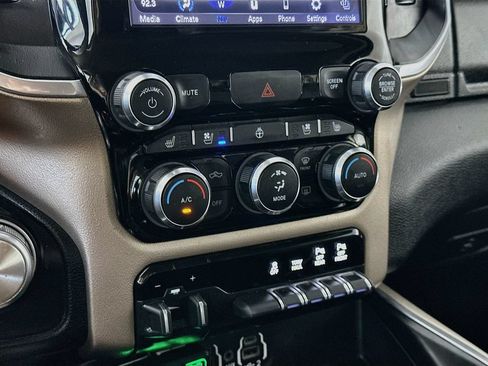 Used 2020 RAM 2500 Laramie AWD/4WD image 18