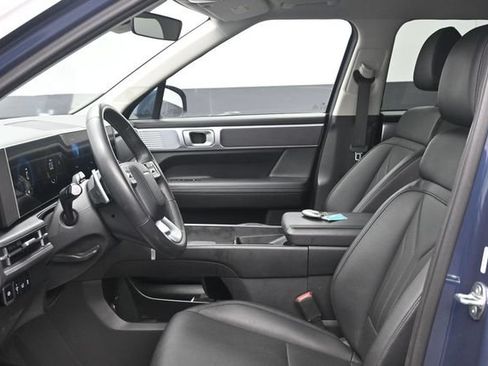 Used 2025 Hyundai Santa Fe SEL AWD/4WD image 6