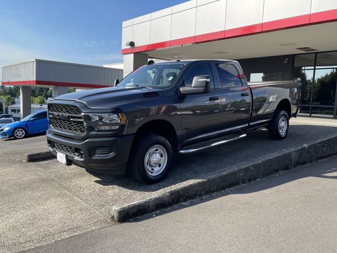 Used 2024 RAM 2500 Tradesman AWD/4WD image 4