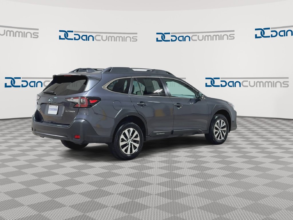 Used 2023 Subaru Outback Premium AWD/4WD image 8