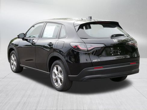 Certified 2023 Honda HR-V LX image 5