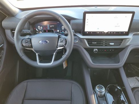 New 2026 Ford Explorer Platinum w/ LUX Leather Package image 10