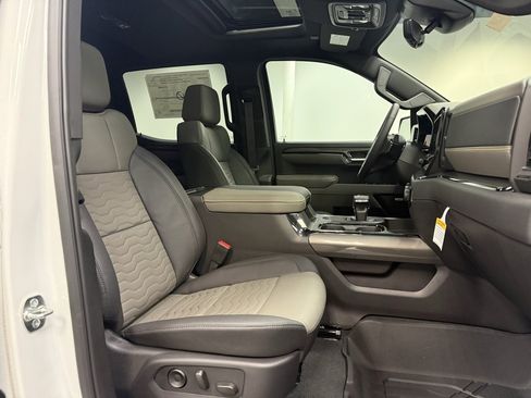 New 2026 Chevrolet Silverado 1500 ZR2 image 14