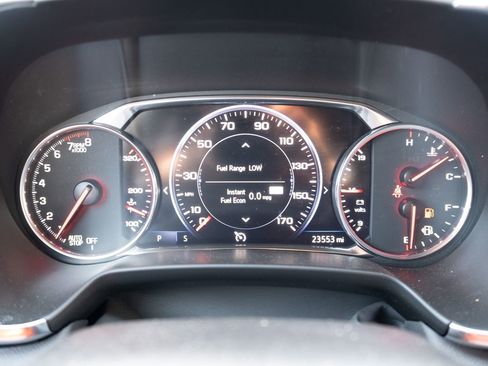 Used 2023 Chevrolet Blazer Premier FWD image 5