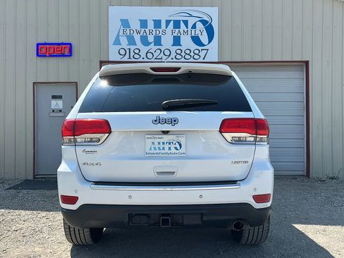 Used 2015 Jeep Grand Cherokee Limited w/ Trailer Tow Group IV image 28