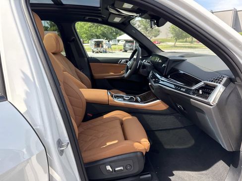 New 2026 BMW X5 xDrive50e w/ M Sport Package AWD/4WD image 16
