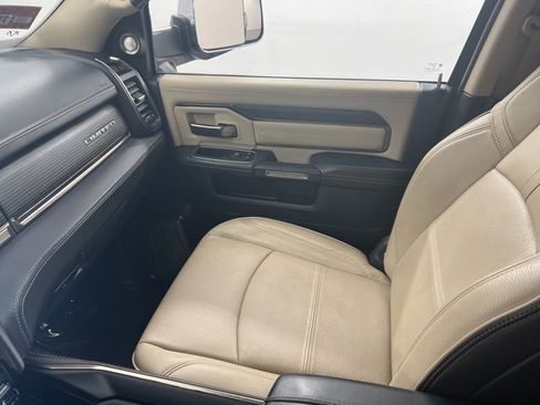 Used 2022 RAM 3500 Limited image 19