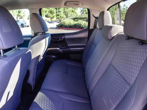 Certified 2021 Toyota Tacoma SR5 image 21