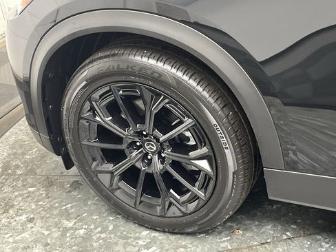 Certified 2025 MAZDA CX-70 3.3 Turbo w/ Premium Plus Pkg image 36