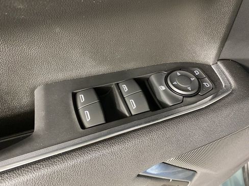 Used 2025 Chevrolet Silverado 1500 LT image 13