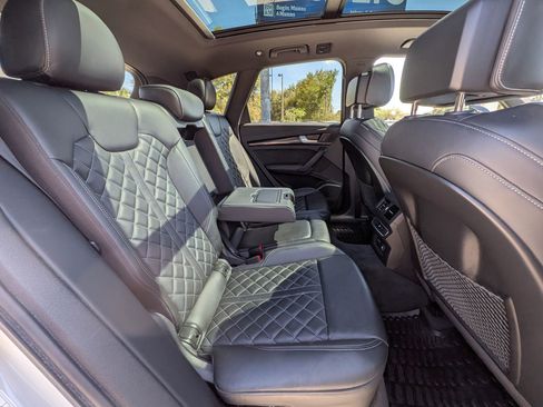 Used 2020 Audi SQ5 Premium Plus w/ Premium Plus Package image 13