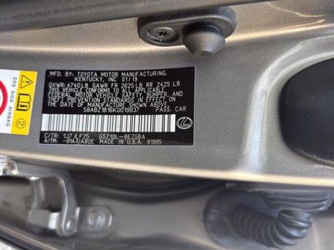 Used 2019 Lexus ES 350 F Sport w/ Accessory Package 2 FWD image 27