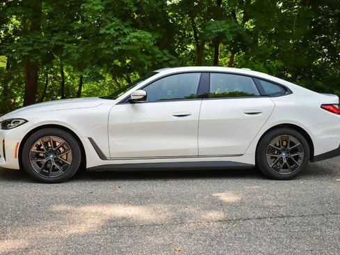 Used 2023 BMW i4 eDrive35 w/ Premium Package RWD image 5