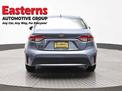 Used 2022 Toyota Corolla LE FWD image 6