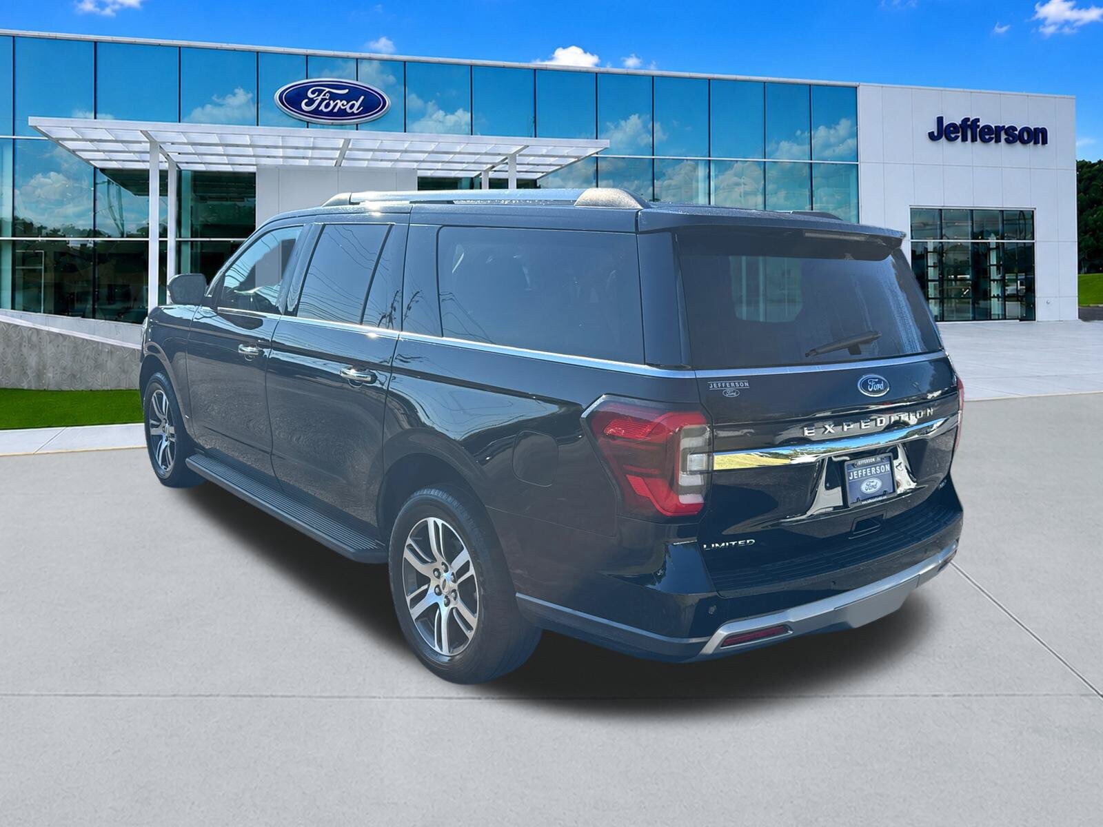 Used 2024 Ford Expedition Max Limited AWD/4WD image 5