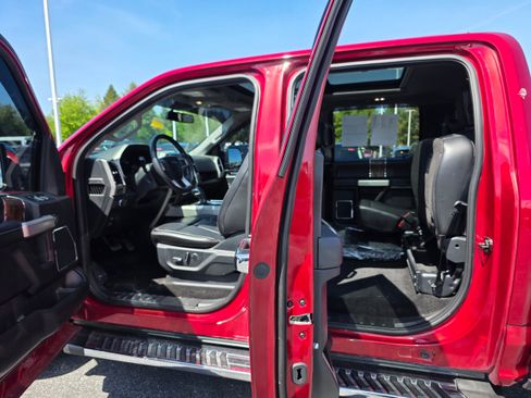 Certified 2018 Ford F150 Lariat w/ Equipment Group 502A Luxury AWD/4WD image 7