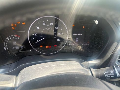 Used 2022 Honda HR-V EX-L image 6