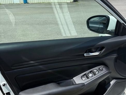 Used 2022 Nissan Altima 2.5 S FWD image 8