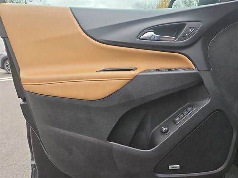Used 2019 Chevrolet Equinox Premier image 22