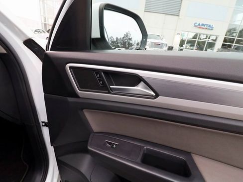 Used 2021 Volkswagen Atlas S image 40