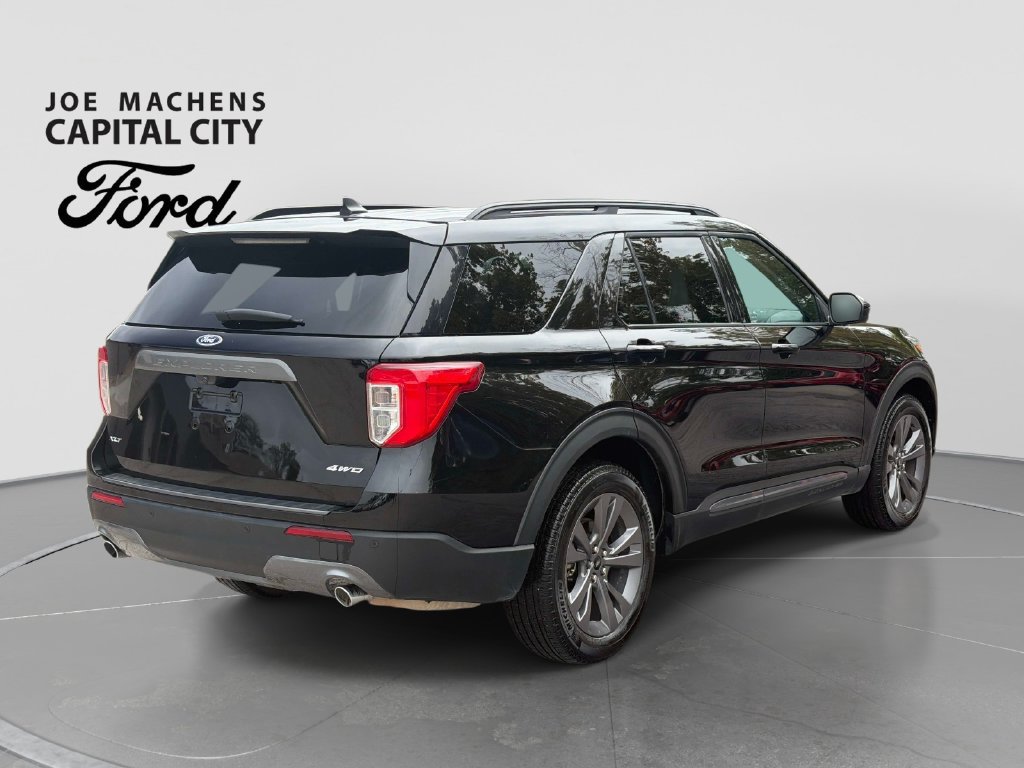 Used 2024 Ford Explorer XLT w/ Equipment Group 202A AWD/4WD image 5