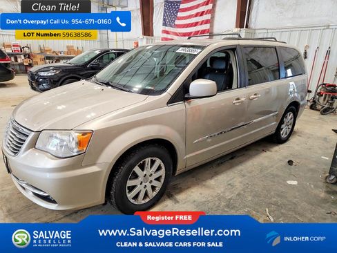 Used 2014 Chrysler Town & Country Touring FWD image 1