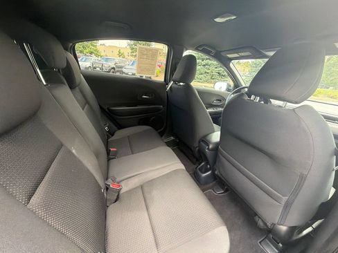 Used 2021 Honda HR-V Sport image 18