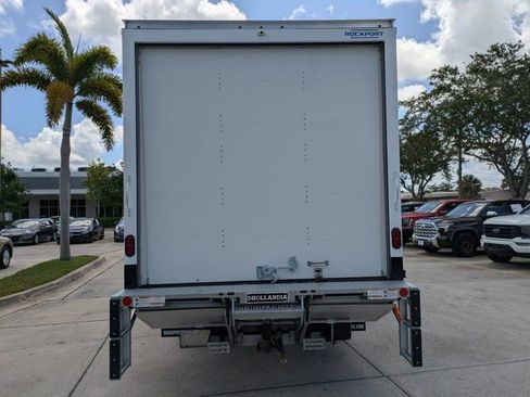 New 2026 Ford F550 2WD Regular Cab Super Duty image 4