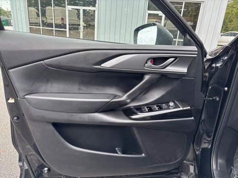Used 2023 MAZDA CX-9 Touring image 14
