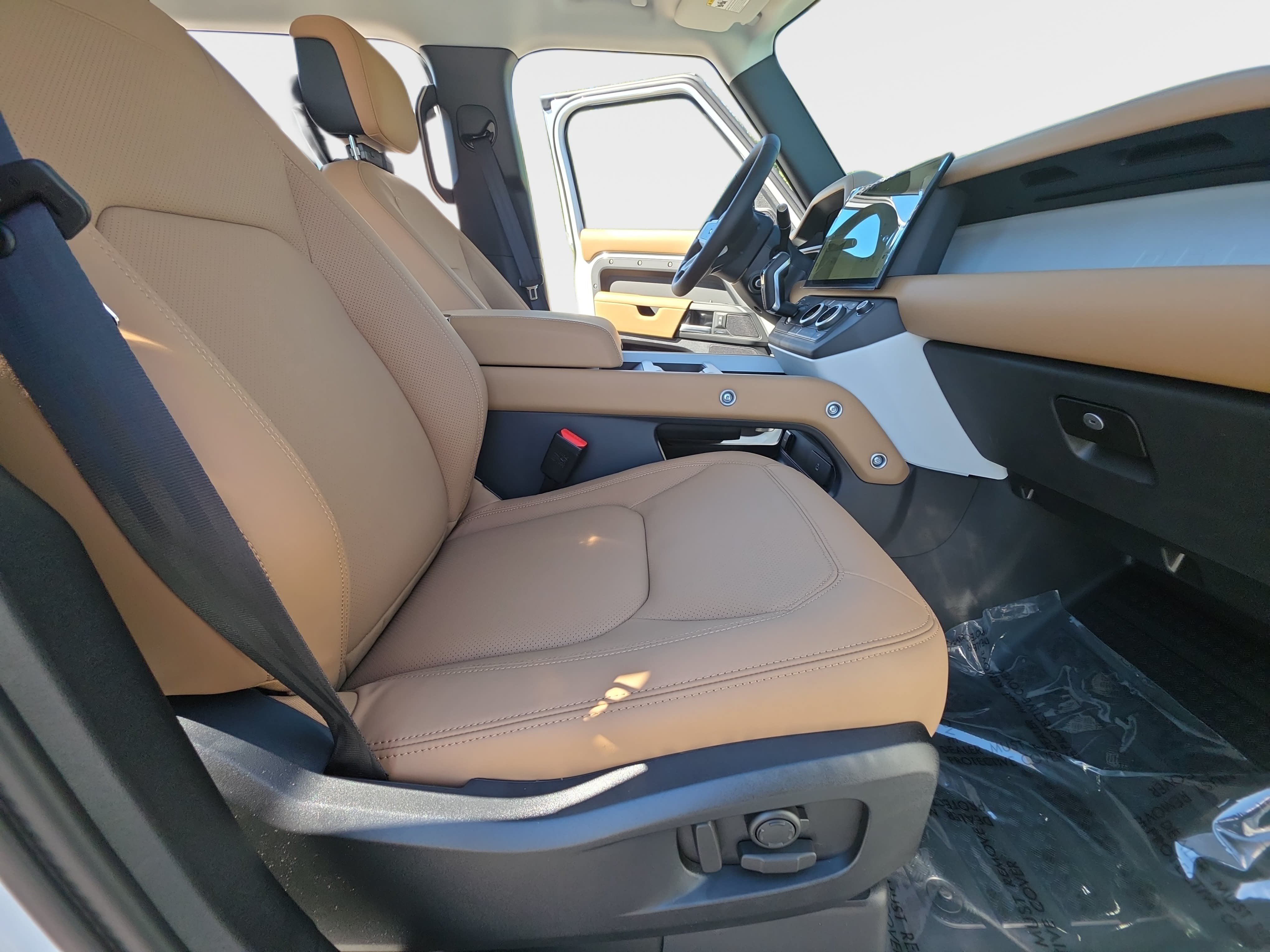 New 2026 Land Rover Defender 110 S AWD/4WD image 10