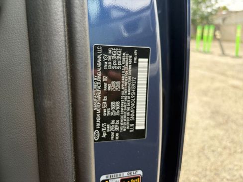 Used 2025 Hyundai Santa Fe SEL FWD image 31