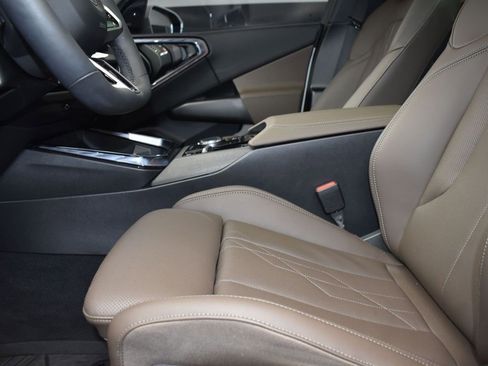 Used 2025 BMW X3 xDrive30i w/ M Sport Package image 13