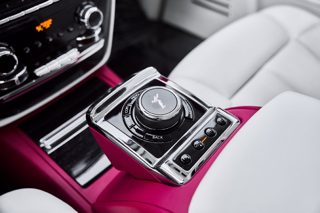 Used 2023 Rolls-Royce Phantom Sedan RWD image 81