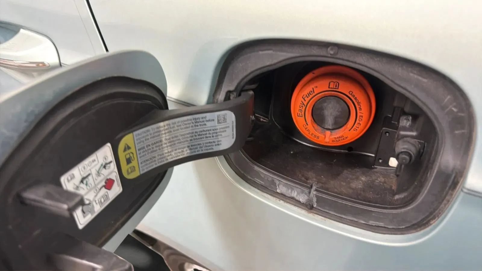 Used 2013 Ford Fusion Energi Titanium FWD image 30