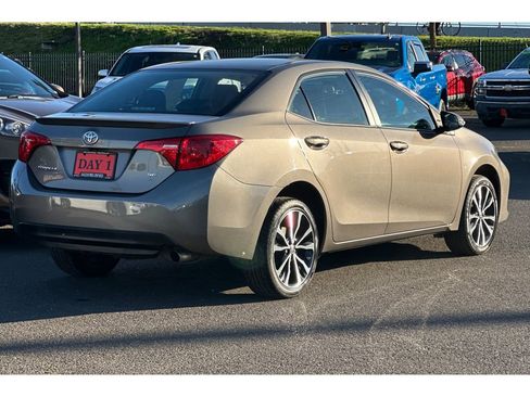 Used 2017 Toyota Corolla SE w/ Carpet Mat Package (TMS) image 5