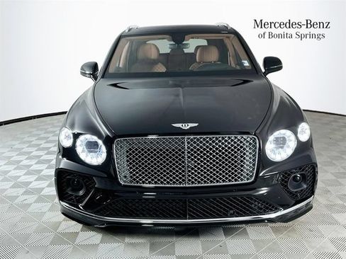 Used 2021 Bentley Bentayga AWD/4WD image 2