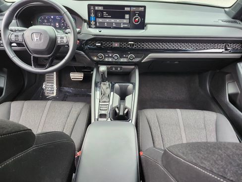 Used 2024 Honda Accord Sport image 9