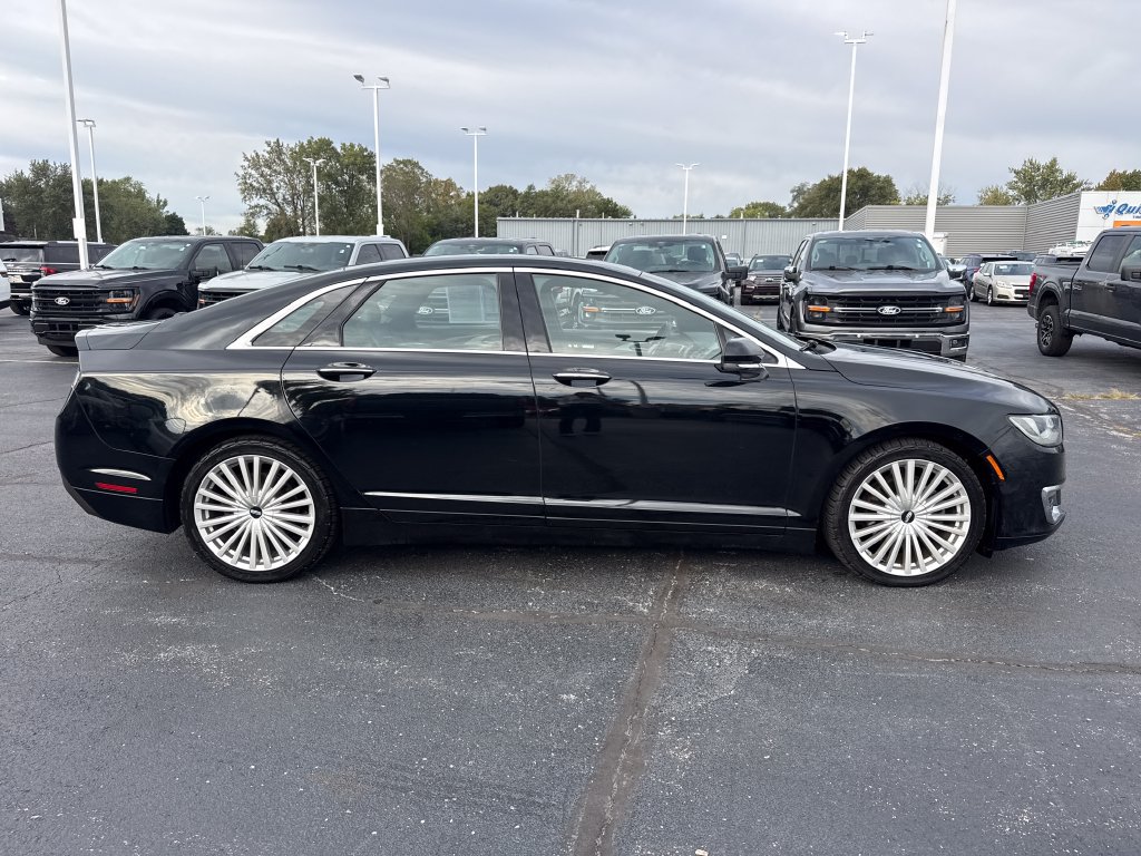 Used 2017 Lincoln MKZ Reserve FWD image 6