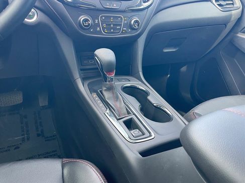 Used 2024 Chevrolet Equinox RS FWD image 18