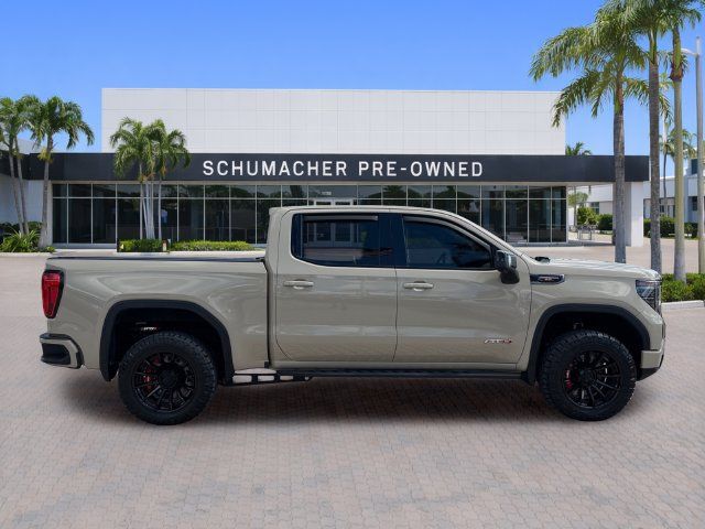 Used 2022 GMC Sierra 1500 AT4 w/ AT4 Premium Package AWD/4WD image 8