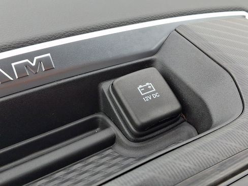 Used 2025 RAM 1500 Big Horn AWD/4WD image 25