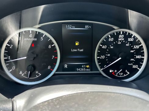 Used 2017 Nissan Sentra SV w/ Protection Package FWD image 19
